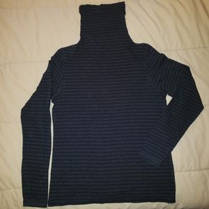 CAbi Odyssey turtleneck with thumbholes